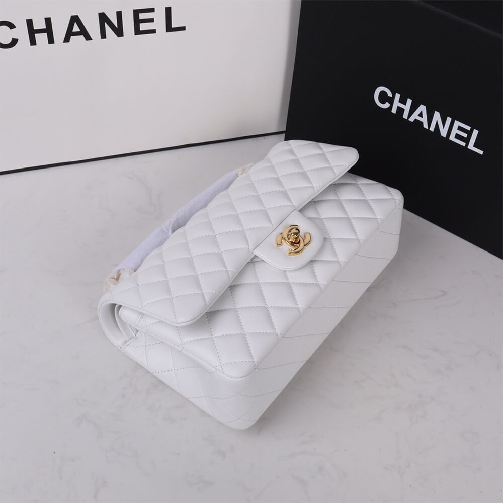 Ch*el classic flap medium